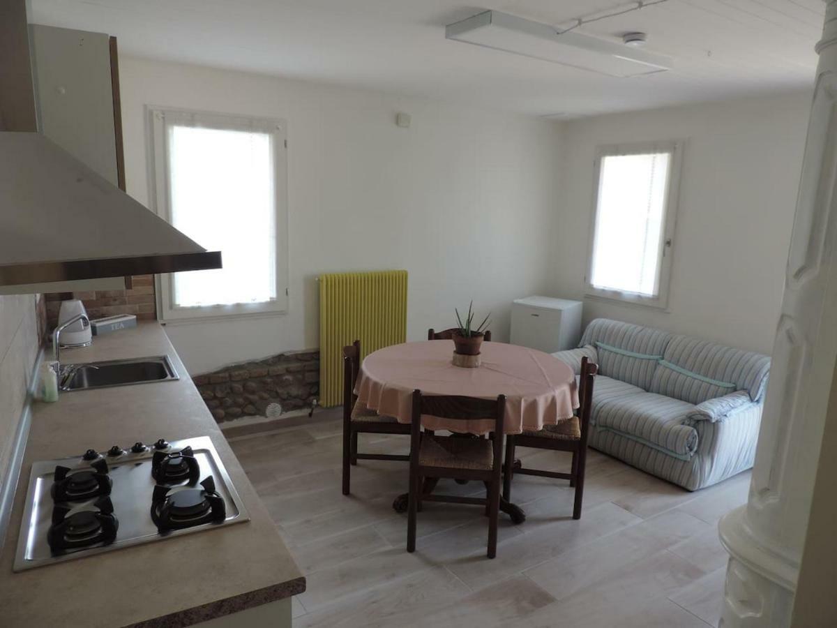 Casa Rossa Apartment Pianzano Ngoại thất bức ảnh