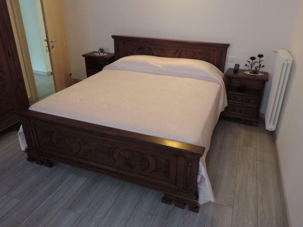 Casa Rossa Apartment Pianzano Ngoại thất bức ảnh