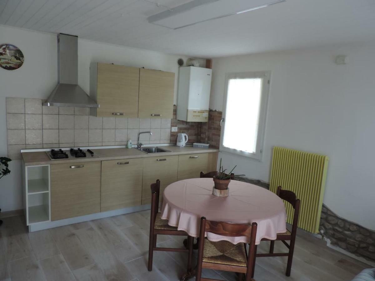 Casa Rossa Apartment Pianzano Ngoại thất bức ảnh